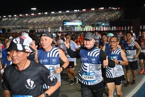 BIB: 
                            <button type="button" onclick="openModal(23971493)" class="btn btn-primary btn-sm float-right btn-popup" data-toggle="modal" data-target=".modal-high-quality">
                        <i class="fas fa-shopping-cart"></i> Add to Cart
                    </button>
                                            <button type="button" onclick="isThisMe(23971493, true)" class="btn btn-success btn-sm float-right btn-popup btn-isme hidden" data-toggle="tooltip" data-placement="bottom" title="นี่คือรูปของคุณใช่ไหม คลิกที่นี่เพื่อเอาเข้าอัลบั้ม">
                        <i class="fas fa-plus"></i> Add to album
                    </button>
                    <button type="button" onclick="isThisMe(23971493, false)" class="btn btn-warning btn-sm float-right btn-popup btn-isnotme hidden">
                        <i class="fas fa-ban"></i> Remove from album
                    </button>